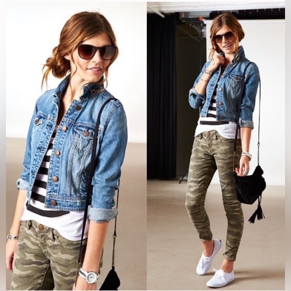 American Eagle cropped jean denim jacket | size XS